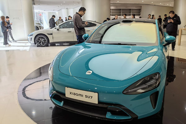 新能源汽車“由大到強”還要邁過幾道坎？