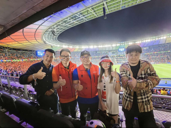 實力寵用戶 京東采銷請中獎球迷現場免費觀看歐洲杯1/4決賽