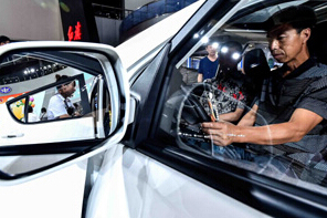 車市“寒流”:產能過剩 4S店面臨倒閉潮