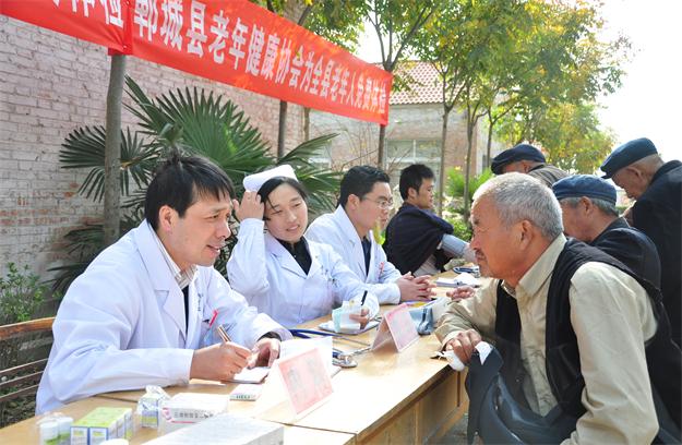 “大手”拉“小手” 縣域醫療下活一盤棋